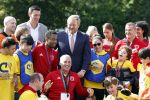 Amsterdam 21 september 2022
Koning Willem Alexander bezoekt sportdag van de Johan Cruyff foundation op de toekomst en in de Johan Cruyff Arena . Danny Cruyff Jordi Cruyff en zijn dochter Susila .
