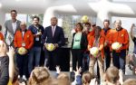 Amsterdam 21 september 2022
Koning Willem Alexander bezoekt sportdag van de Johan Cruyff foundation op de toekomst en in de Johan Cruyff Arena . Danny Cruyff Jordi Cruyff en zijn dochter Susila .