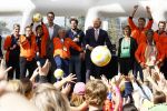 Amsterdam 21 september 2022
Koning Willem Alexander bezoekt sportdag van de Johan Cruyff foundation op de toekomst en in de Johan Cruyff Arena . Danny Cruyff Jordi Cruyff en zijn dochter Susila .