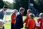 Amsterdam 21 september 2022
Koning Willem Alexander bezoekt sportdag van de Johan Cruyff foundation op de toekomst en in de Johan Cruyff Arena . Danny Cruyff Jordi Cruyff en zijn dochter Susila . Koning Willem Alexander en Ronald Koeman