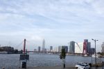 Rotterdam 4 oktober 2022
Lee Towers (Leen Huizer) en zijn vrouw Laura gaan verhuizen naar een prachtig appartement wat over de Maas en Rotterdam uitkijkt.