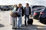 Eindhoven 8 oktober 2022
Leontien Ruiters en haar nieuwe vriend John Huiberts vertrekken samen met zijn dochter vanaf airport Eindhoven voor een vakantie naar ibiza.