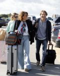 Eindhoven 8 oktober 2022
Leontien Ruiters en haar nieuwe vriend John Huiberts vertrekken samen met zijn dochter vanaf airport Eindhoven voor een vakantie naar ibiza.