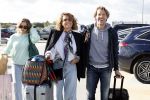 Eindhoven 8 oktober 2022
Leontien Ruiters en haar nieuwe vriend John Huiberts vertrekken samen met zijn dochter vanaf airport Eindhoven voor een vakantie naar ibiza.