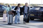 Eindhoven 8 oktober 2022
Leontien Ruiters en haar nieuwe vriend John Huiberts vertrekken samen met zijn dochter vanaf airport Eindhoven voor een vakantie naar ibiza.