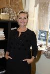 Grave 29 september 2022
Nieuwe winkel van Addy v d Krommenacker in Grave . Het pand is van zijn zus. Mariska v Kolck met een kennis