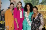 Amsterdam 25 september 2022
Premiere ticket to paradise in Tuschinski.
 V.l.n.r. Ona Moody (miss nederland 2022), Denise Speelman (miss nederland 2020), Zoey Ivory (miss nederland 2016) en Sharon Pieksma (miss nederland 2019)