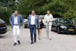 Amsterdam 15 september 2022
Kimberley Klaver en Michel v d Bergh trouwen bij het rijk van de keizer . Ze trouwen in de openlucht. Paul Vermaat met vriendin en Emile Bezemer met vrouw