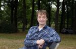 Den Dolder 23 september 2022
Peter Lusse voor zijn huis waar hij heeft gewoond. Hij gaat nu verhuizen naar ander huis