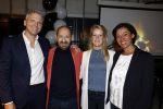 Diemen 27 september 2022
Boekpresentatie Roland Kahn . Roland met de doctoren van het AVLH ziekenhuis