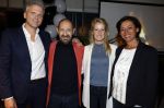 Diemen 27 september 2022
Boekpresentatie Roland Kahn . Roland met de doctoren van het AVLH ziekenhuis