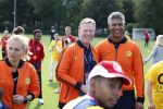 Amsterdam 21 september 2022
Koning Willem Alexander bezoekt sportdag van de Johan Cruyff foundation op de toekomst en in de Johan Cruyff Arena . Danny Cruyff Jordi Cruyff en zijn dochter Susila . Ronald Koeman en Frank Rijkaard