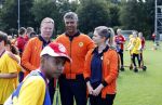 Amsterdam 21 september 2022
Koning Willem Alexander bezoekt sportdag van de Johan Cruyff foundation op de toekomst en in de Johan Cruyff Arena . Danny Cruyff Jordi Cruyff en zijn dochter Susila . Ronald Koeman en Frank Rijkaard