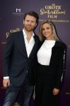 Amsterdam 2 oktober 2022
Premiere de grote sinterklaasfilm gespuis in de speelgoedkluis in Tuschinski. 
Royce de Vries met zijn vrouw Amanda de Vries