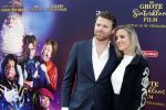 Amsterdam 2 oktober 2022
Premiere de grote sinterklaasfilm gespuis in de speelgoedkluis in Tuschinski. 
Royce de Vries met zijn vrouw Amanda de Vries