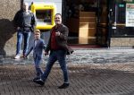 Amsterdam 2 oktober 2022
Premiere de grote sinterklaasfilm gespuis in de speelgoedkluis in Tuschinski. 
Rutger v Barneveld kwam met vriendin en neefjes