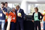 Amsterdam 21 september 2022
Koning Willem Alexander bezoekt sportdag van de Johan Cruyff foundation op de toekomst en in de Johan Cruyff Arena . Danny Cruyff Jordi Cruyff en zijn dochter Susila . Koning Willem Alexander en Sjaak Swart