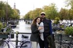 Amsterdam 1 oktober 2022
Thierry Baudet en zijn vrouw Davide Heijmans maken samen voor het eerst wandeling met hun zoontje die vorige week is geboren.