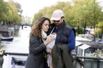 Amsterdam 1 oktober 2022
Thierry Baudet en zijn vrouw Davide Heijmans maken samen voor het eerst wandeling met hun zoontje die vorige week is geboren.
