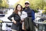 Amsterdam 1 oktober 2022
Thierry Baudet en zijn vrouw Davide Heijmans maken samen voor het eerst wandeling met hun zoontje die vorige week is geboren.