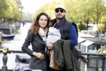 Amsterdam 1 oktober 2022
Thierry Baudet en zijn vrouw Davide Heijmans maken samen voor het eerst wandeling met hun zoontje die vorige week is geboren.