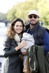 Amsterdam 1 oktober 2022
Thierry Baudet en zijn vrouw Davide Heijmans maken samen voor het eerst wandeling met hun zoontje die vorige week is geboren.