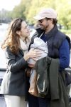 Amsterdam 1 oktober 2022
Thierry Baudet en zijn vrouw Davide Heijmans maken samen voor het eerst wandeling met hun zoontje die vorige week is geboren.