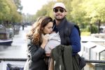 Amsterdam 1 oktober 2022
Thierry Baudet en zijn vrouw Davide Heijmans maken samen voor het eerst wandeling met hun zoontje die vorige week is geboren.