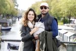 Amsterdam 1 oktober 2022
Thierry Baudet en zijn vrouw Davide Heijmans maken samen voor het eerst wandeling met hun zoontje die vorige week is geboren.