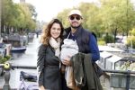 Amsterdam 1 oktober 2022
Thierry Baudet en zijn vrouw Davide Heijmans maken samen voor het eerst wandeling met hun zoontje die vorige week is geboren.