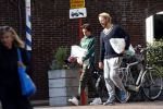 Zuiderwoude en Monnickendam 29 september 2022
Thijs Romer bij zijn huis en boodschappen doen met de zoon van zijn vrouw Igone de Jongh