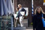 Zuiderwoude en Monnickendam 29 september 2022
Thijs Romer bij zijn huis en boodschappen doen met de zoon van zijn vrouw Igone de Jongh
