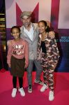 Amsterdam 30 september 2022
Premiere Misfit in Pathe arena.
De cast bestond oa uit Bettina Holwerda, Timor Steffens Senna Ramos Duncan Tromp Stefania Nienke v Dijk Anique Dreamon Kes v d Broek Ricky Naingolan Roosmarijn Wind Felice Poppeliers en Kimberley Agyarko . Tjeerd Oosterhuis met dochters