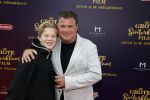Amsterdam 2 oktober 2022
Premiere de grote sinterklaasfilm gespuis in de speelgoedkluis in Tuschinski. 
Wolter Kroes met zoon