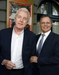 Amsterdam 31 augustus 2023
Premiere het grootste zwanenmeer ter wereld in Carre.
Andre v Duin met partner