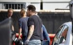 Abcoude 16 september 2023
Douwe Bob zijn vriendin met zoontje gaan verhuizen naar Abcoude . Ze hebben een huis gekocht aan het Gein .