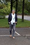 Eemnes 18 september 2023
Emile ratelband loopt tegenwoordig op blote voeten.