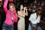 Amsterdam 7 september 2023
Presentatie cd en popcorn van Djamilia Celina en Famke Louise bij cafe Bolle Jan