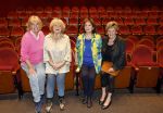 Laren 21 september 2023
Greetje Kauffeld , Tineke de Nooij , Ciska Peters en Therese Steinmetz wonen alle 4 in het Rosa Spier Huis .
