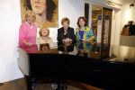 Laren 21 september 2023
Greetje Kauffeld , Tineke de Nooij , Ciska Peters en Therese Steinmetz wonen alle 4 in het Rosa Spier Huis .