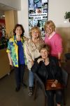 Laren 21 september 2023
Greetje Kauffeld , Tineke de Nooij , Ciska Peters en Therese Steinmetz wonen alle 4 in het Rosa Spier Huis .