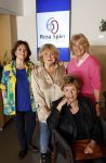 Laren 21 september 2023
Greetje Kauffeld , Tineke de Nooij , Ciska Peters en Therese Steinmetz wonen alle 4 in het Rosa Spier Huis .
