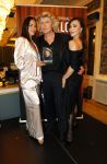Amsterdam 25 september 2023
Boekpresentatie Hans Klok in Carre . Hans Klok met assistentes
