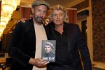Amsterdam 25 september 2023
Boekpresentatie Hans Klok in Carre . Hans Klok samen met de schrijver van het boek Marcel Langendijk