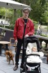 Amsterdam  1 september 2023
Aftrap van Stoptober bij VondelCS in het vondelpark.
Dit Jaar zijn Maxime Meiland Sergio Vyent en Herman Brusselmans de deelnemers . Herman Brusselmans met  zoontje