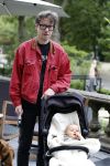 Amsterdam  1 september 2023
Aftrap van Stoptober bij VondelCS in het vondelpark.
Dit Jaar zijn Maxime Meiland Sergio Vyent en Herman Brusselmans de deelnemers . Herman Brusselmans met  zoontje