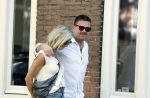 Amsterdam 8 september 2023
Johnny de Mol en zijn vrouw Anouk de Mol  op straat in Amsterdam zuid.