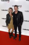 Amsterdam 25 september 2023
Premiere Kane in Tuschinski. Johnny de Mol en zijn  vrouw Anouk de Mol