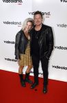 Amsterdam 25 september 2023
Premiere Kane in Tuschinski. Johnny de Mol en zijn  vrouw Anouk de Mol