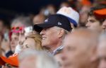 Zandvoort 27 augustus 2023
Grandprix F1 van Zandvoort gewonnen door Max Verstappen.
Jort Kelder met vriendin Noor Wagtendonk op de tribune